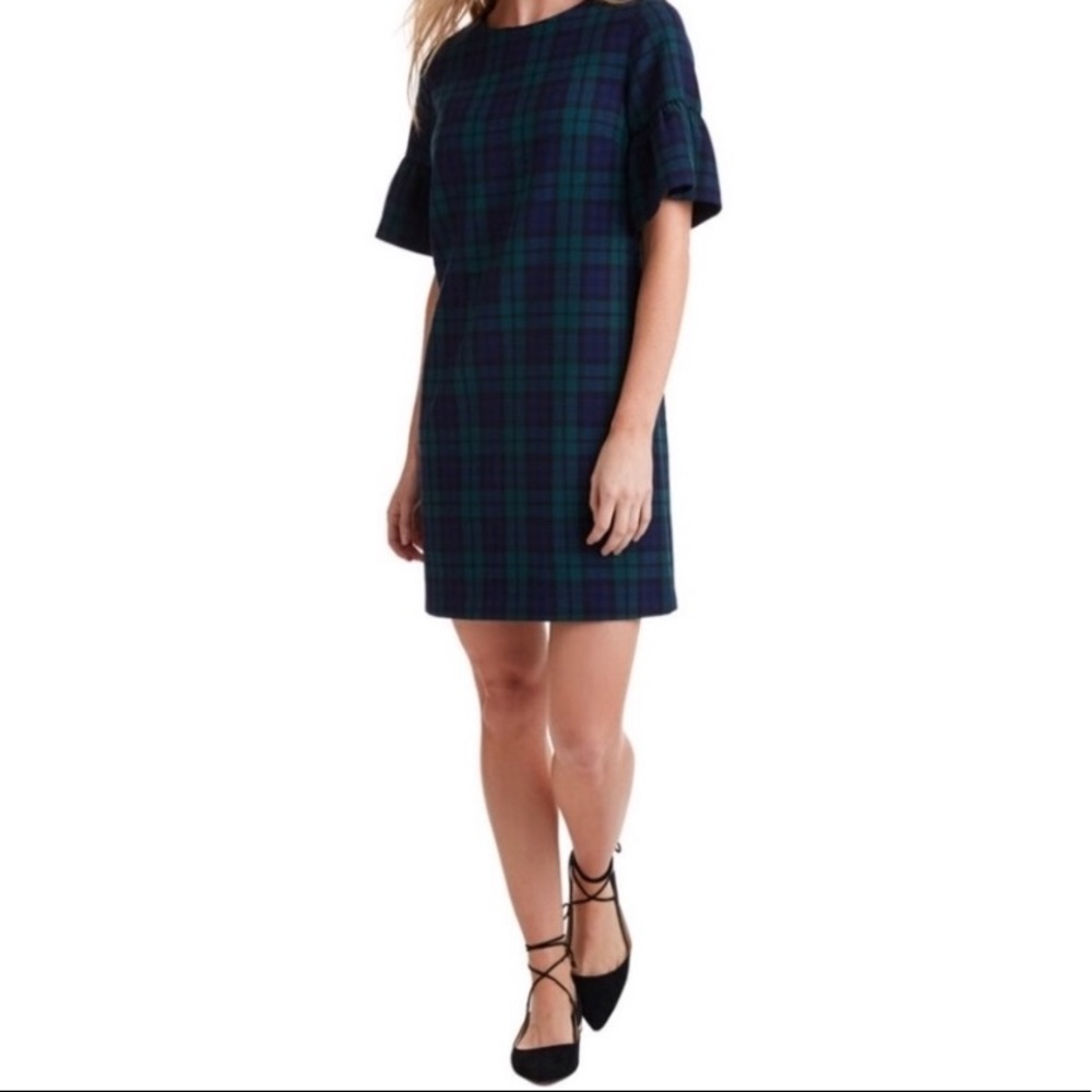 Vineyard Vine Flutter sleeve dress